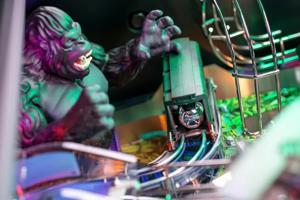 King Kong: Myth of Terror Island Pinball Machine (2025) by Stern
