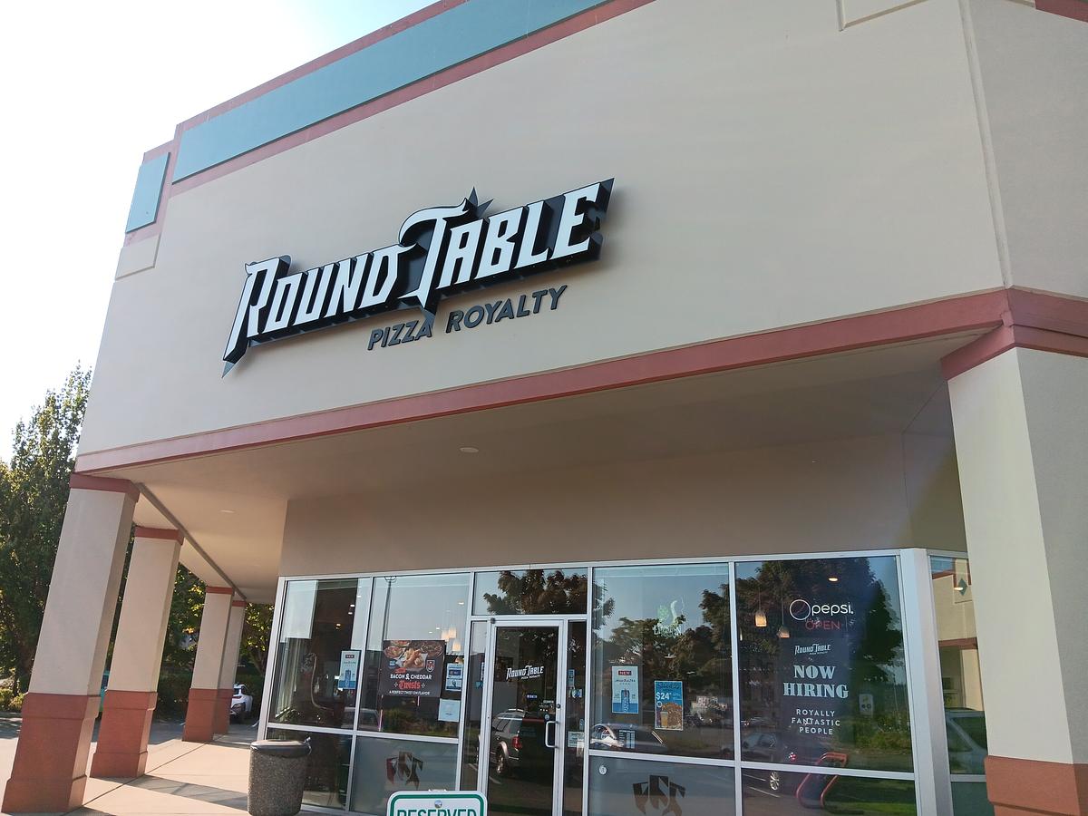 Round Table Pizza