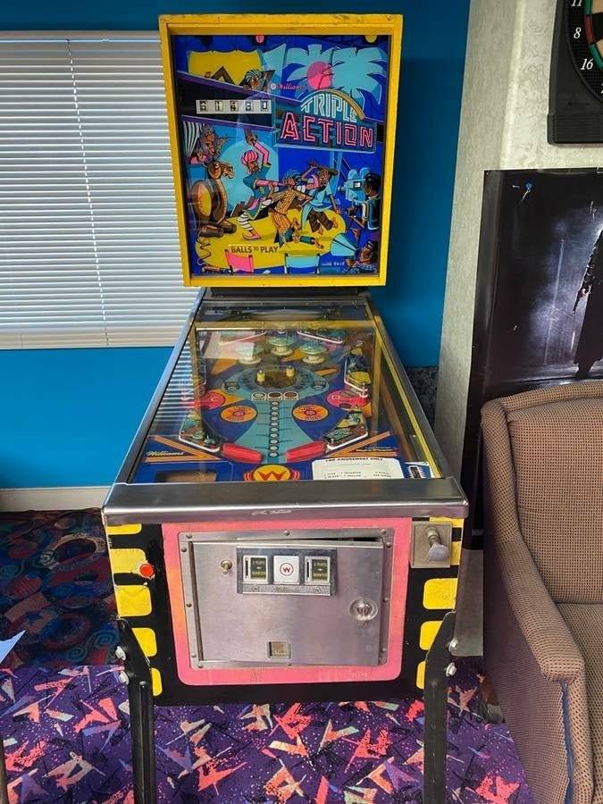 williams 1970s pinball triple action game